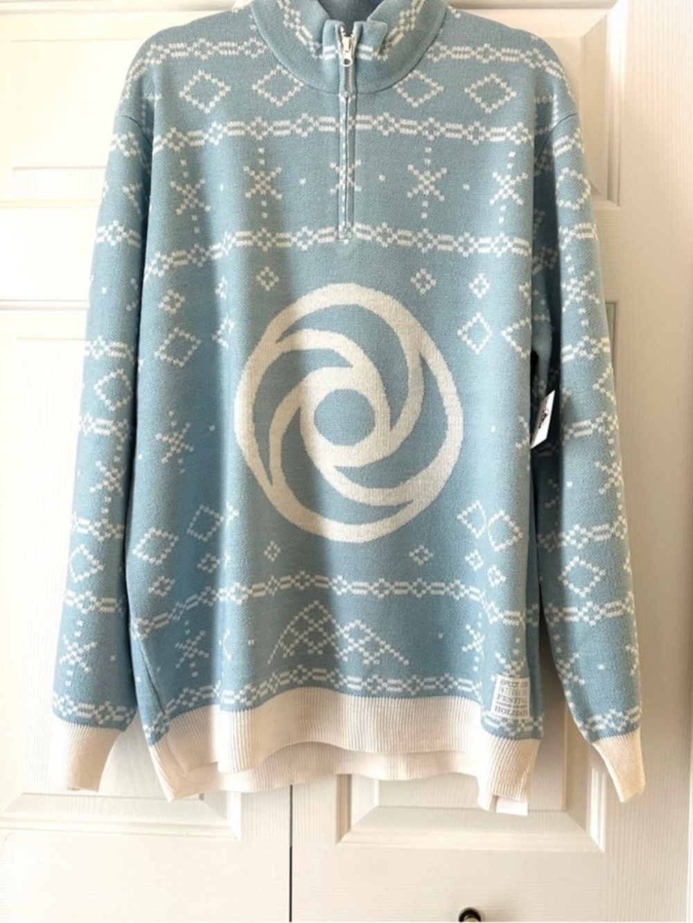 NWT 2025 Disney Parks EPCOT Festival Of The Holidays Figment Blue‎ Sweater NEW